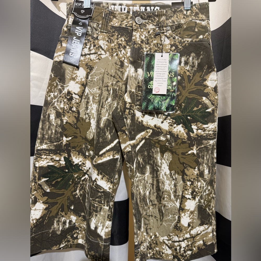 VIP Green and Brown Cargo Shorts Camouflage